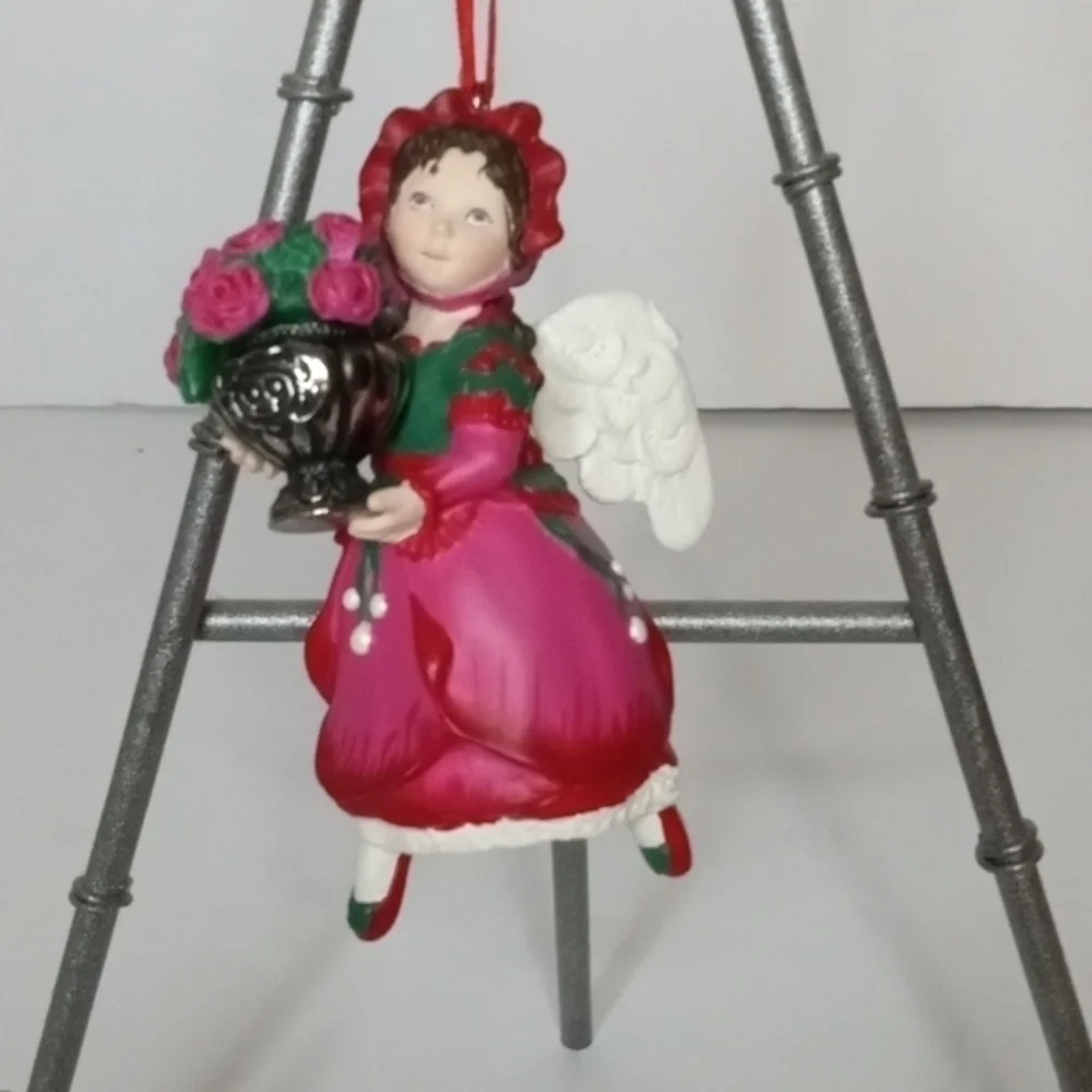 Hallmark KEEPSAKE Christmas Ornament Collector's Series - Rose Angel - 1999,